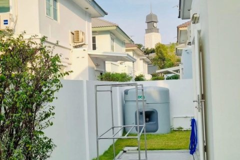 Maison à Bang Kaeo, Thaïlande 3 chambres № 145163 - photo 10