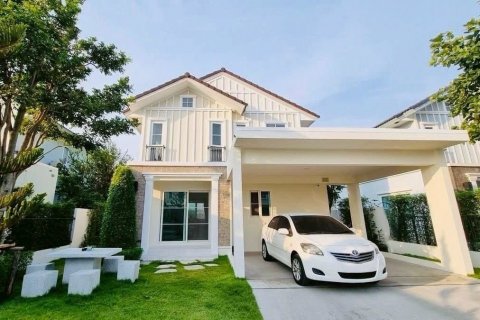 Maison à Bang Kaeo, Thaïlande 3 chambres № 145163 - photo 1