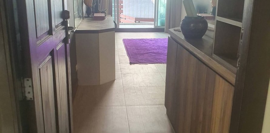 Condo in Watthana, Bangkok, Thailand, 2 bedrooms  № 161833