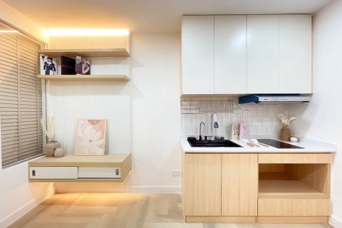 Studio dans le Condo à Watthana, Bangkok, Thaïlande  № 161830 - photo 28