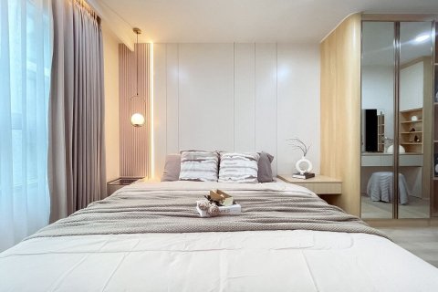 Studio dans le Condo à Watthana, Bangkok, Thaïlande  № 161830 - photo 22