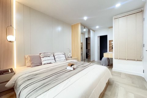 Studio dans le Condo à Watthana, Bangkok, Thaïlande  № 161830 - photo 9