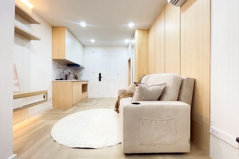 Studio dans le Condo à Watthana, Bangkok, Thaïlande  № 161830 - photo 26