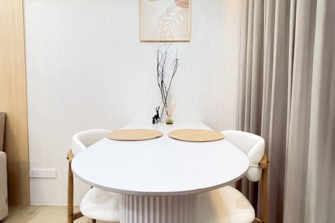 Studio dans le Condo à Watthana, Bangkok, Thaïlande  № 161830 - photo 12