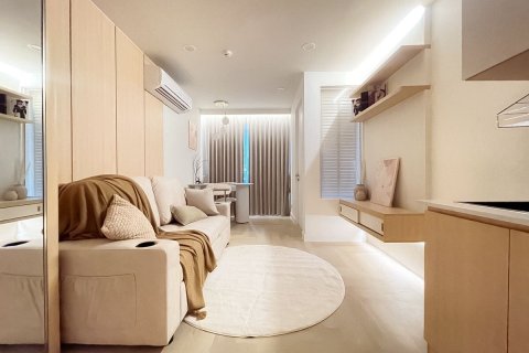 Studio dans le Condo à Watthana, Bangkok, Thaïlande  № 161830 - photo 2