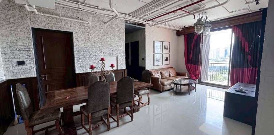 Кондоминиум с 3 спальнями в Клонг Тоэй, Бангкок, Таиланд № 152921