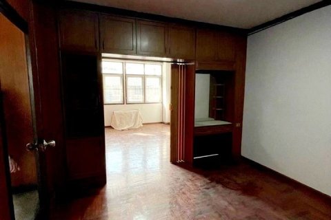 Townhouse in Khon Kaen, Thailand 5 bedrooms № 152920 - photo 16