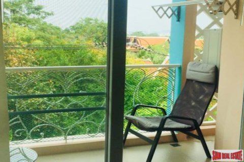 Apartment on Jomtien Beach, Pattaya, Thailand 2 bedrooms № 193215 - photo 4