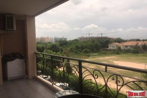 Apartment on Jomtien Beach, Pattaya, Thailand 2 bedrooms № 193213 - photo 4