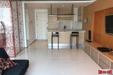 Apartment in Bangkok, Thailand 1 bedroom № 193210 - photo 3
