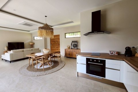 Villa in Ko Samui, Thailand 2 bedrooms № 147049 - photo 13