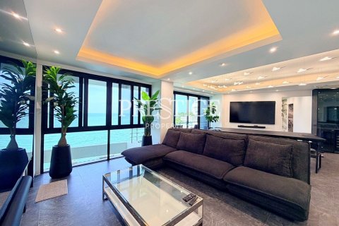 Condo in Pattaya, Thailand, 2 bedrooms № 197855