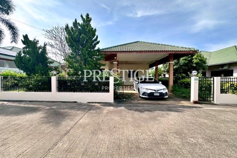 House in Pattaya, Thailand 3 bedrooms № 197853