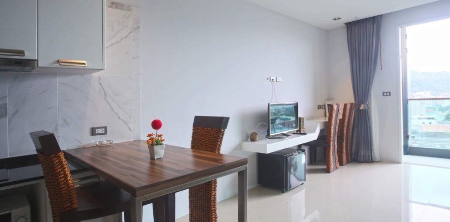 Studio in the Condo in Kathu, Thailand № 150224