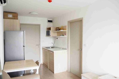 Condo in Bangkok, Thailand, 1 bedroom № 208728 - photo 4