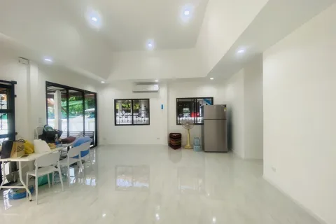 House in Pattaya, Thailand 3 bedrooms № 155591 - photo 29