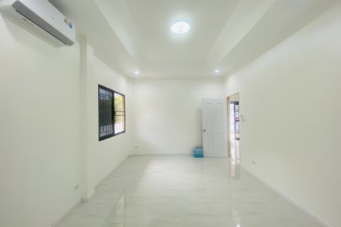 House in Pattaya, Thailand 3 bedrooms № 155591 - photo 19