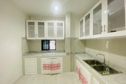 House in Pattaya, Thailand 3 bedrooms № 155591 - photo 12