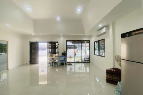 House in Pattaya, Thailand 3 bedrooms № 155591 - photo 30