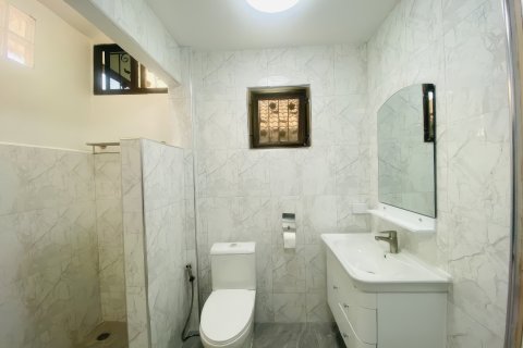 House in Pattaya, Thailand 3 bedrooms № 155591 - photo 15