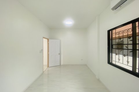 House in Pattaya, Thailand 3 bedrooms № 155591 - photo 18