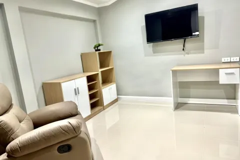 House in Pattaya, Thailand 4 bedrooms № 155594 - photo 23