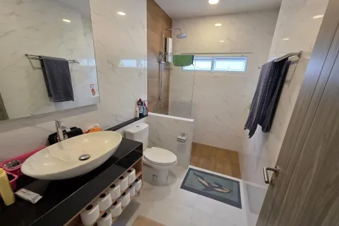 House in Pattaya, Thailand 3 bedrooms № 155592 - photo 22