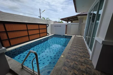 House in Pattaya, Thailand 3 bedrooms № 155592 - photo 16