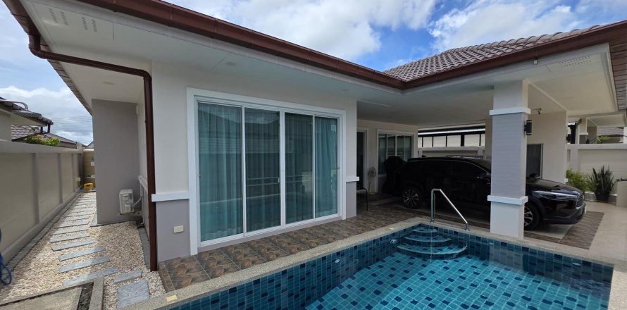 House in Pattaya, Thailand 3 bedrooms № 155592