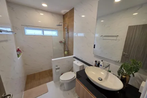 House in Pattaya, Thailand 3 bedrooms № 155592 - photo 25