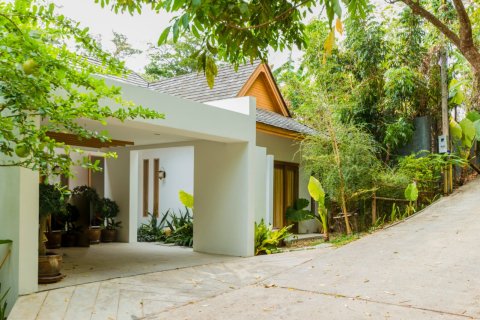 Villa in Chalong, Thailand 3 Schlafzimmer № 223176
