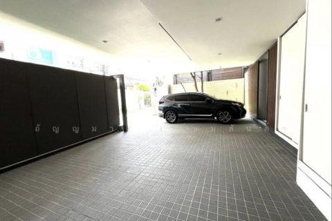 Maison à Watthana, Bangkok, Thaïlande 5 chambres № 154103 - photo 24