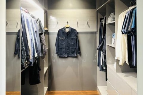 Maison à Watthana, Bangkok, Thaïlande 5 chambres № 154103 - photo 13