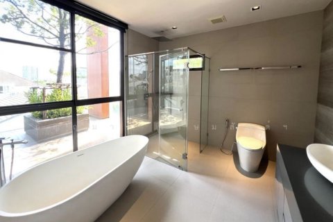 Maison à Watthana, Bangkok, Thaïlande 5 chambres № 154103 - photo 12