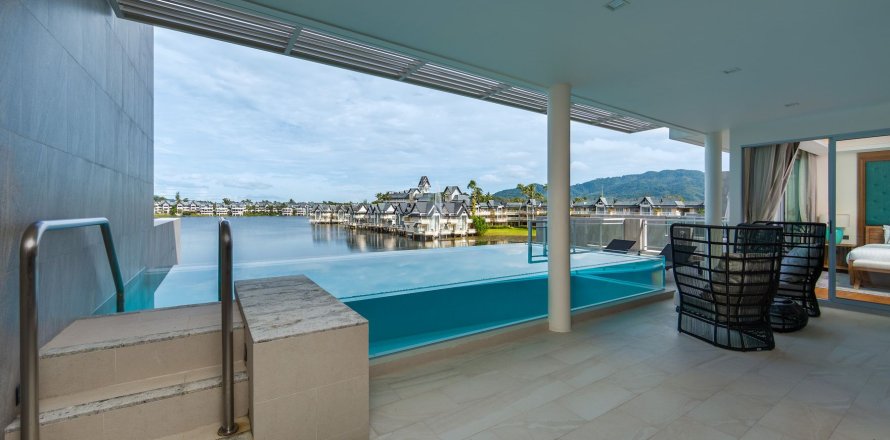 Condo à Phuket, Thaïlande, 2 chambres  № 154106