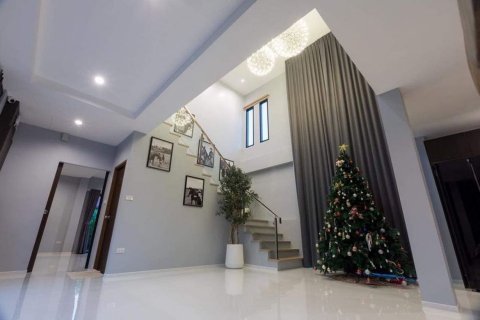 House in Chiang Mai, Thailand 5 bedrooms № 119933 - photo 13