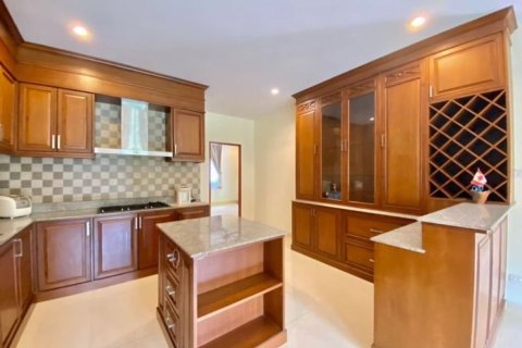 Villa in Chiang Mai, Thailand 3 bedrooms № 119921 - photo 6