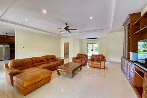 House in Chiang Mai, Thailand 3 bedrooms № 119921 - photo 3