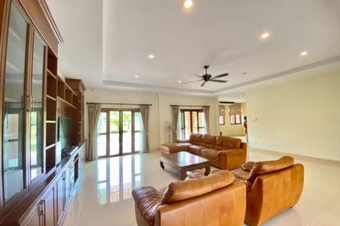 Villa in Chiang Mai, Thailand 3 bedrooms № 119921 - photo 2