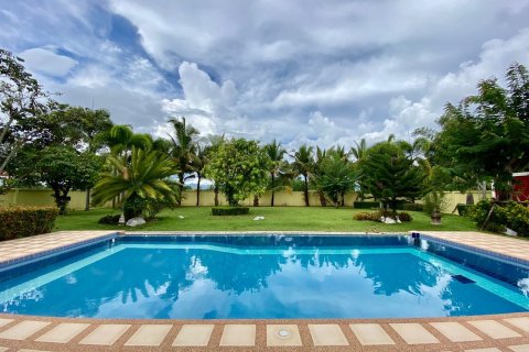 Villa in Chiang Mai, Thailand 3 bedrooms № 119921 - photo 26