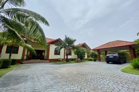 Villa in Chiang Mai, Thailand 3 bedrooms № 119921 - photo 30