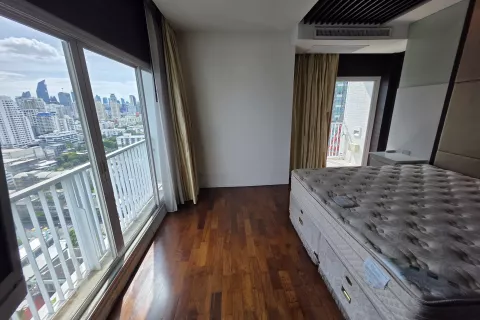 Condo à Watthana, Bangkok, Thaïlande, 2 chambres  № 135987 - photo 12