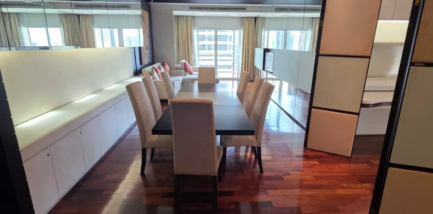 Condo à Watthana, Bangkok, Thaïlande, 2 chambres  № 135987