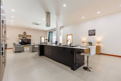 Villa in Phuket, Thailand 4 Schlafzimmer № 222457 - Foto 13