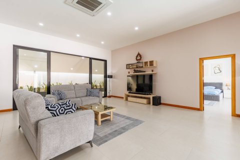 Villa in Phuket, Thailand 4 Schlafzimmer № 222457 - Foto 14