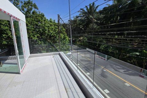 House in Phuket, Thailand 4 bedrooms № 145253 - photo 20