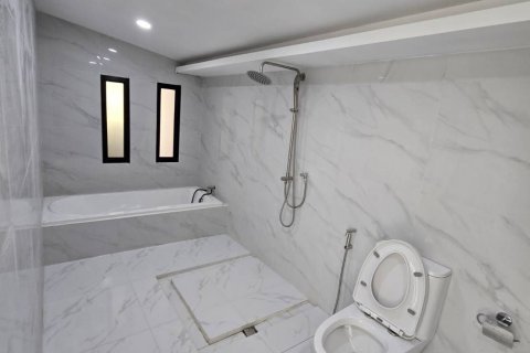 House in Phuket, Thailand 4 bedrooms № 145253 - photo 13