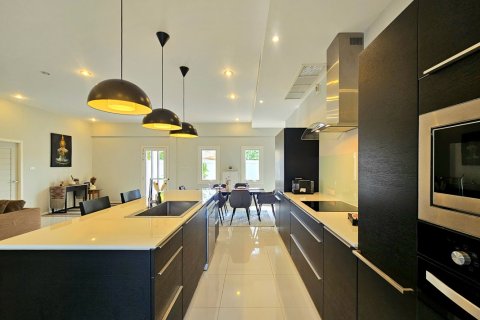 Villa in Hua Hin, Thailand 4 Schlafzimmer № 222151 - Foto 29