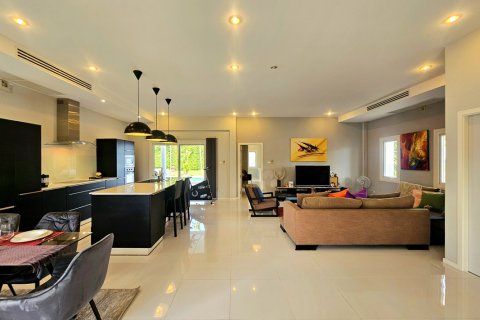 Villa in Hua Hin, Thailand 4 Schlafzimmer № 222151 - Foto 21