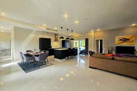 Villa in Hua Hin, Thailand 4 Schlafzimmer № 222151 - Foto 23